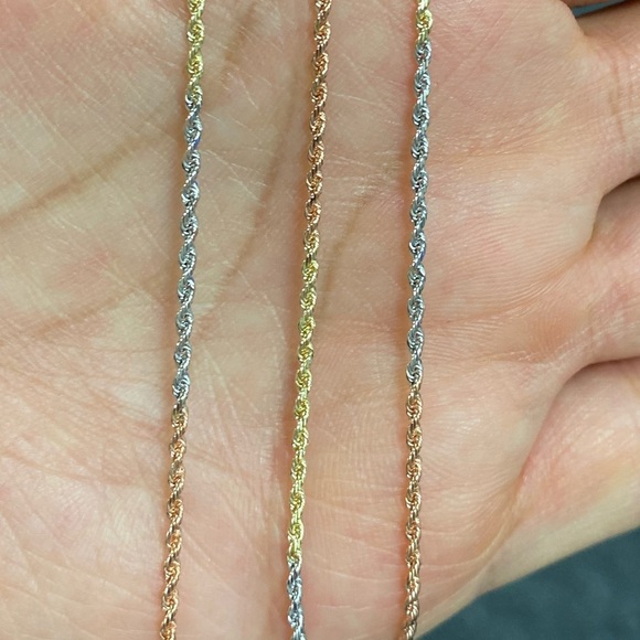 14K tri color 1.5mm Solid Rope Chain - Picture 5 of 9